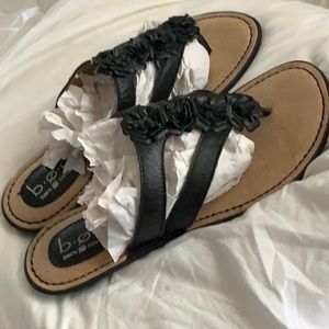 B.o.c black leather sandals